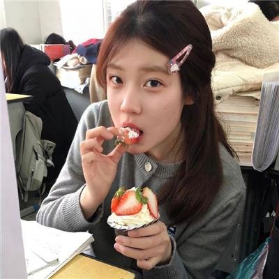 基拉•基拉丽娜